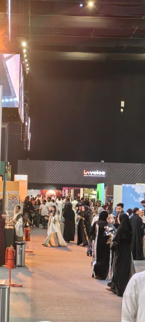قمرا