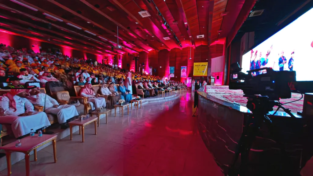 Organizing and executing the closing ceremony of the ‘Home Heroes’ summer program