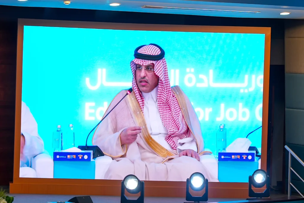 تنظيم وتجهيز اللقاء التنسيقي الثاني بين الجامعات والكليات